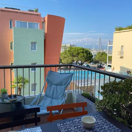 Family - Terrace - Parking - 4-5 People Apartman