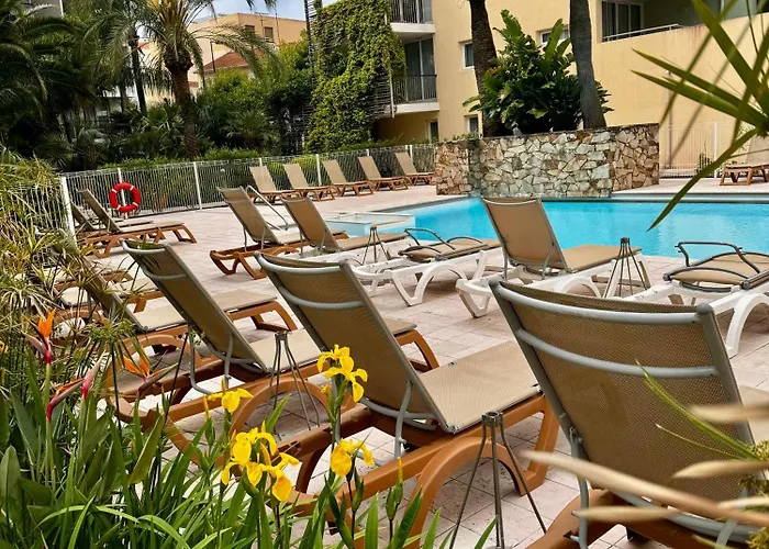 Family - Terrace - Parking - 4-5 People Apartman Antibes