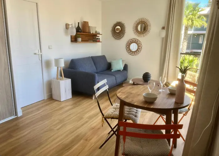 Family - Terrace - Parking - 4-5 People Apartman Antibes