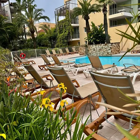 Family - Terrace - Parking - 4-5 People 아파트 앙티브