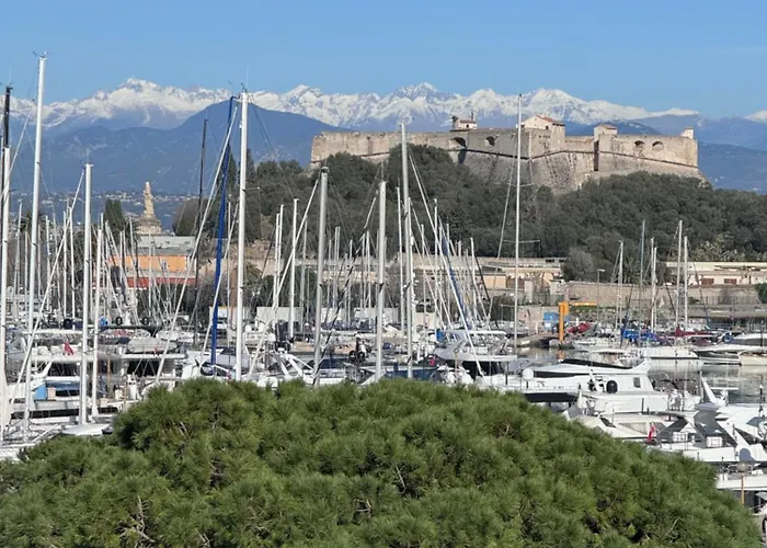 Apartment Family - Terrace - Parking - 4-5 People Antibes