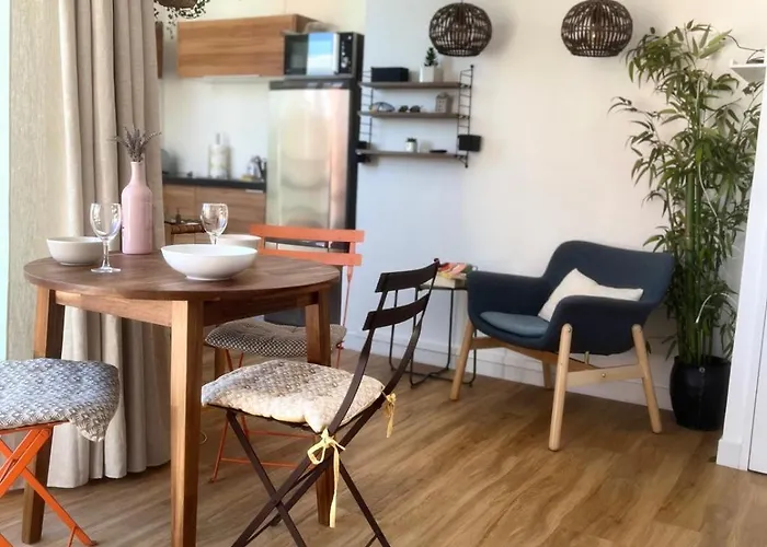 Family - Terrace - Parking - 4-5 People Antibes