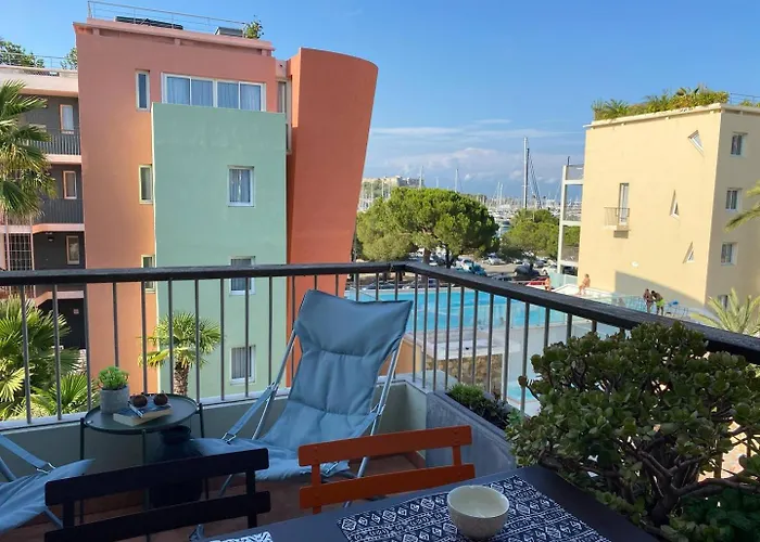 Family - Terrace - Parking - 4-5 People Daire